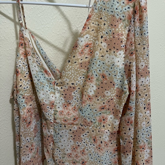 Lulus blouse - Picture 2 of 3